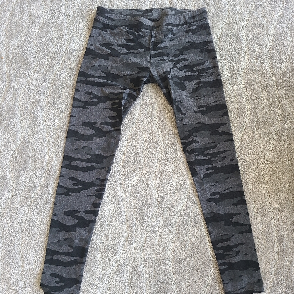Pact Gray Camouflage Leggings